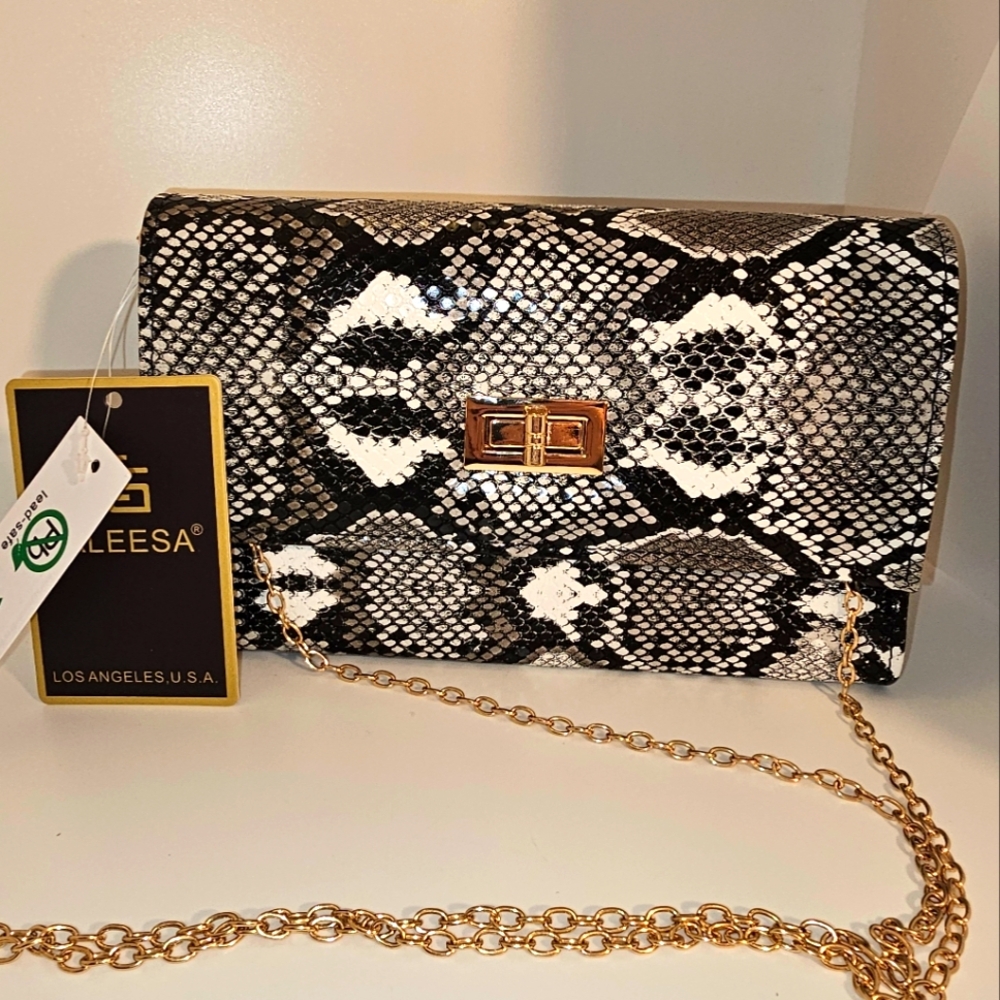 Caleesa Snake Print Vegan Leather Purse With Crossbody Chain NWT